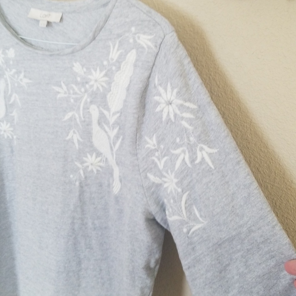 LOFT Sweet embroidered light weight pullover